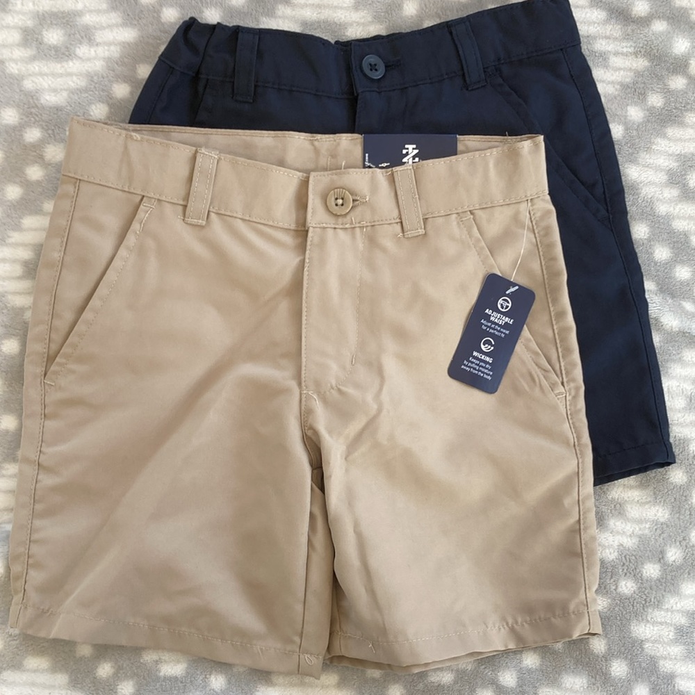 IZOD Khaki Flat Front Shorts Size 5